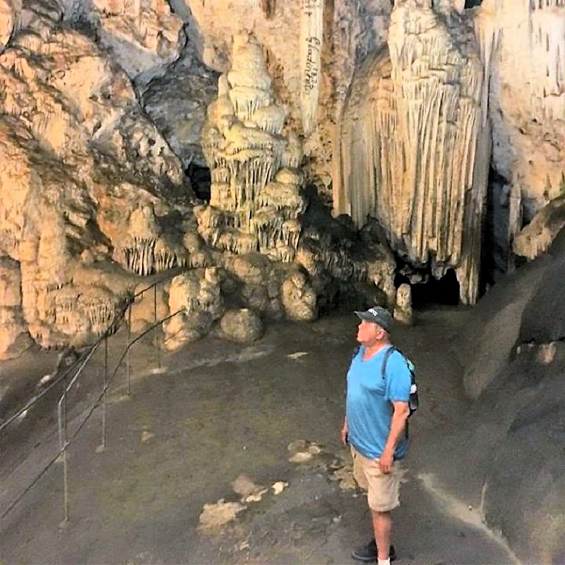 Andre Giroux , vindici ,auteur ,blogueur ,bloggtrotterr ,oenotourisme ,œnotourisme ,wine tourism , enoturismo ,gastronomie ,enogastronomia ,restaurants ,tourisme du vin ,planète vin ,blogue vin ,visite de vignobles ,route des vins ,dégustation ,photo-tourisme ,photo amateur ,photographie ,Brigitte Cloutier ,